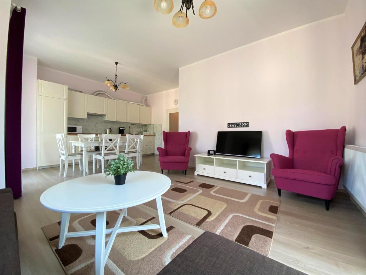 Apartment Azimuth Mariánské Lázně Exteriör bild